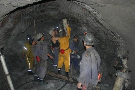 青海工程爆破中的危险因素分析以及应对工程爆破危险的措施